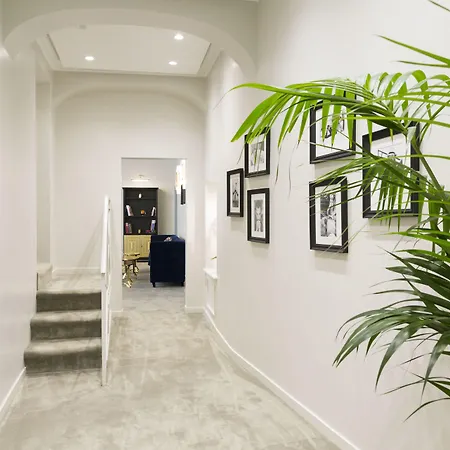 Martius Private Hotel 4*